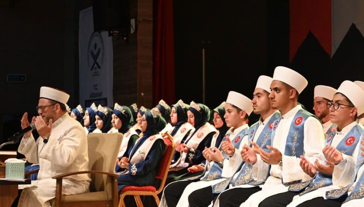 Ardahan’da ilk kez hafızlık icazet merasimi düzenlendi
