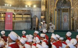 Ayasofya’da 15 Temmuz şehitleri için 253 hafızla hatim yapıldı