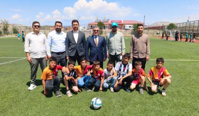 Çaldıran’da Yaz Kur’an Kursu öğrencileri futbol turnuvasında buluştu