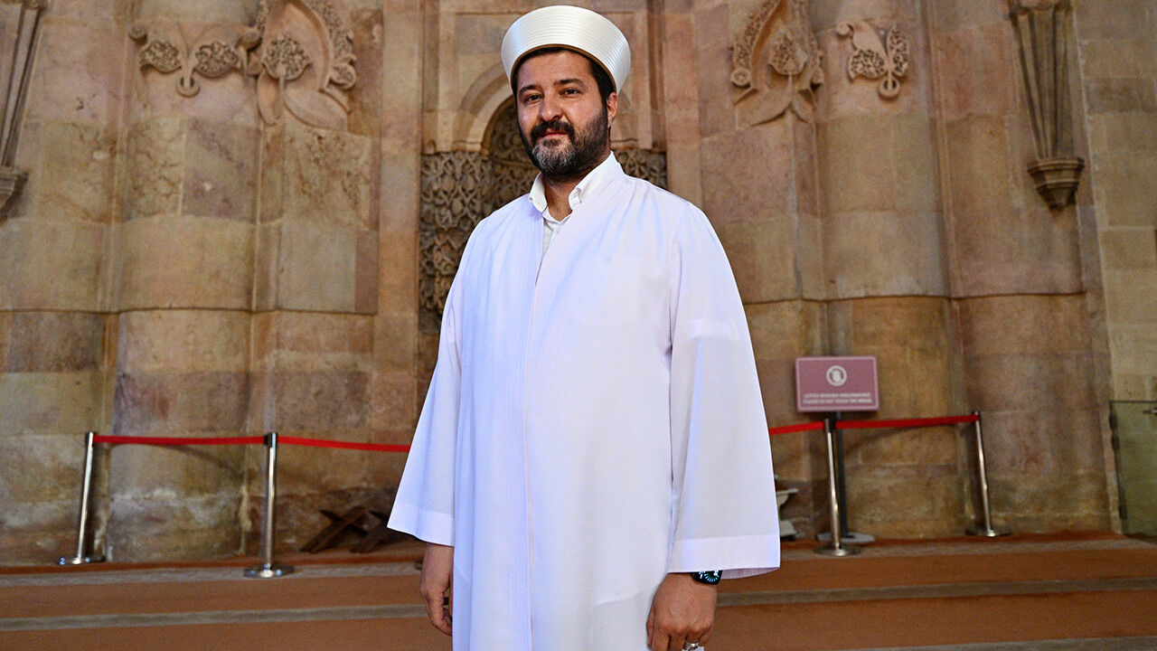 Divriği Ulu Cami Müezzin 1