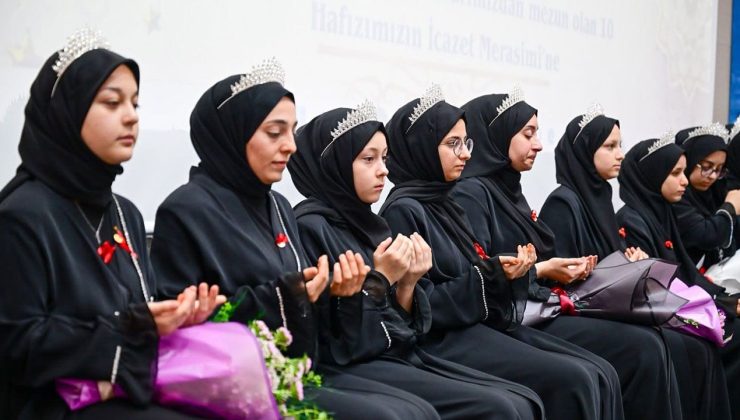 Kırklareli’de hafızlar taç giydi