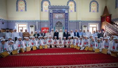 Sapanca’da 44 hafız icazet aldı