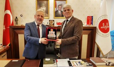 TSK Güçlendirme Vakfı’ndan Müftü Yılmaztürk’e plaket