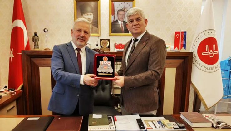 TSK Güçlendirme Vakfı’ndan Müftü Yılmaztürk’e plaket